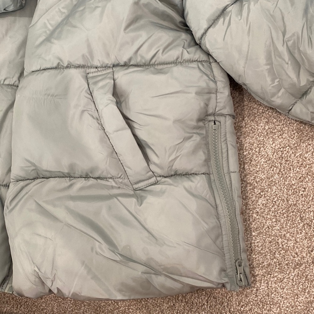 Puffer Jacket - Picture 2 of 3